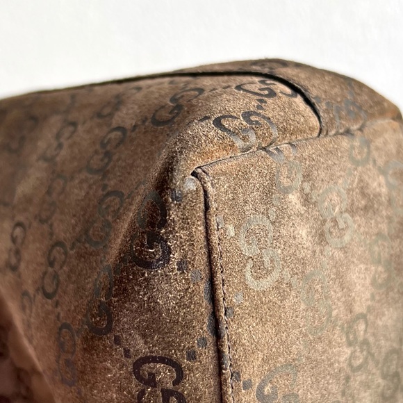 Gucci Bamboo Suede Shoulder Bag - Picture 11 of 14
